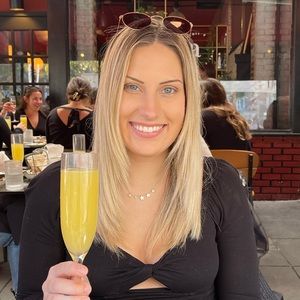 Meet your Posher, Ally